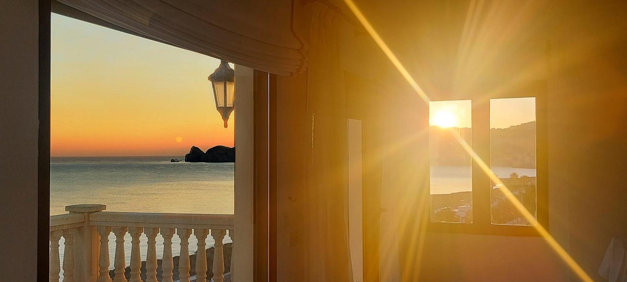 Mar-Beach Front Apartment In Xabia Bagian luar foto